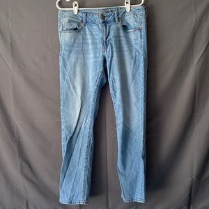 Light Wash American Eagle Skinny Jeans